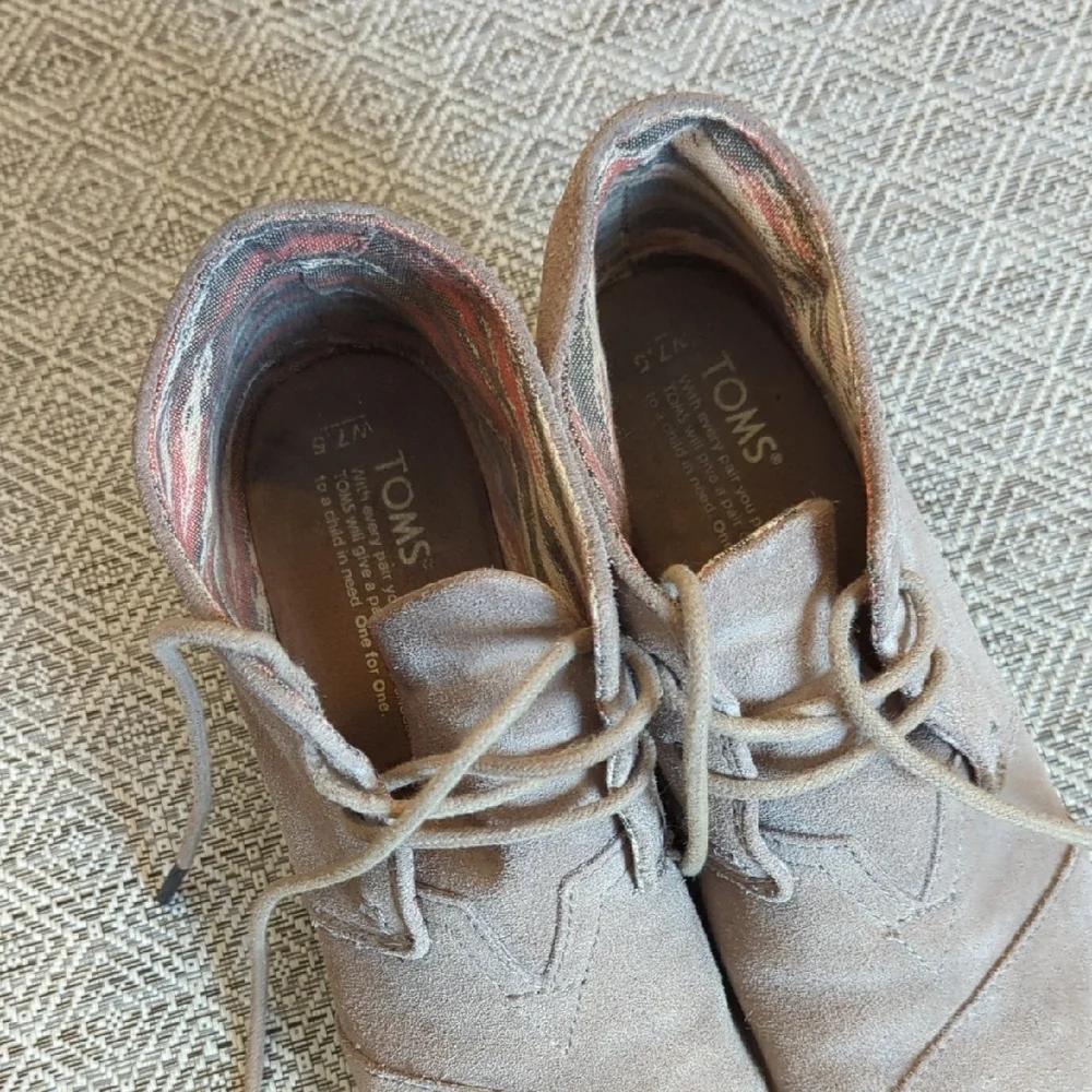 Toms Kala Desert Suede Wedge Lace-up Booties